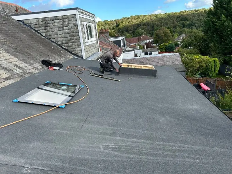 Felt flat roof with roof lights on an extension