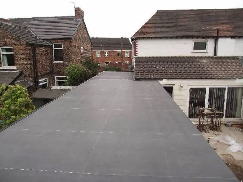 Rubber flat roof on a rear extension